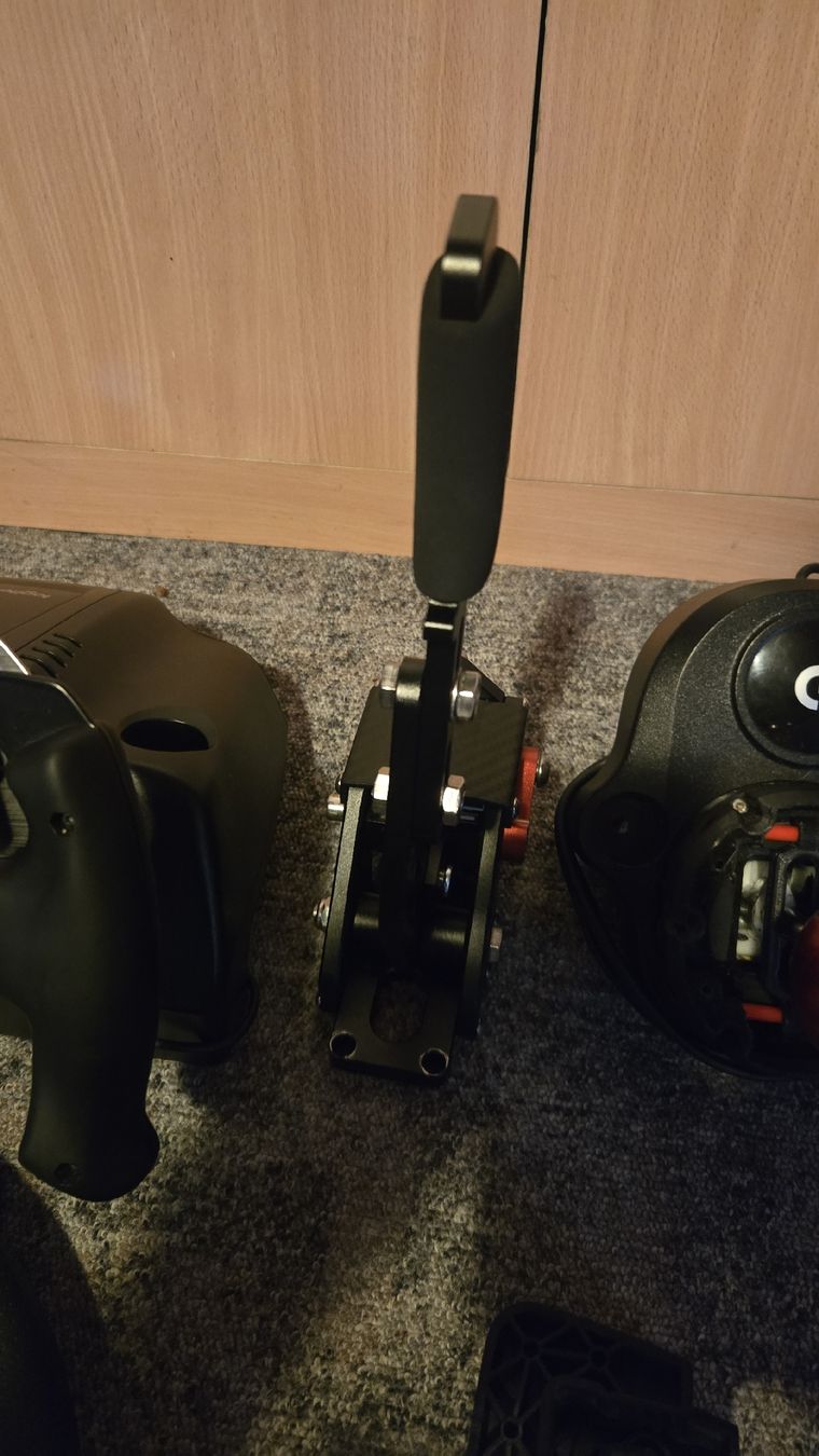 Logitech Manettes: gemodetes logitech g920 – D'occasion à Lömmenschwil par enz_2bhh 2