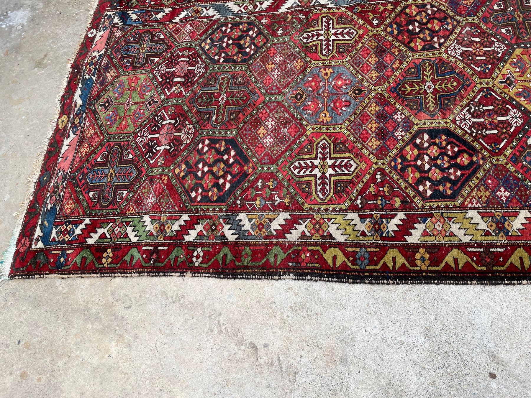 Tappeti: tapis ancien usé – Usato da La Croix (Lutry) venduto da netrajet 4