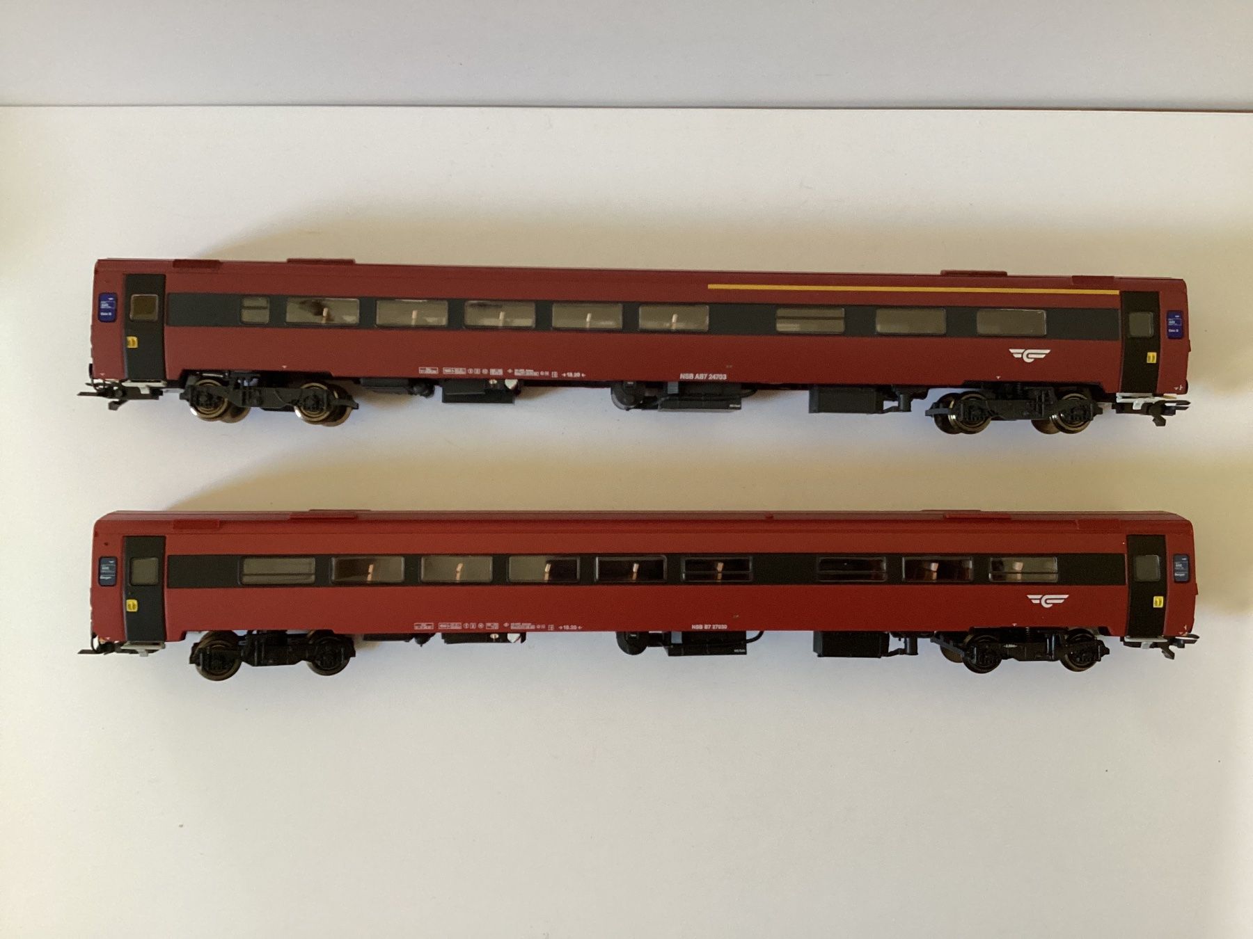 Modellini di ferrovie: NMJ 122.206 120.103 NSB B7 AB7 H0 1:87 – Difettoso da Effretikon venduto da simtek_de 2