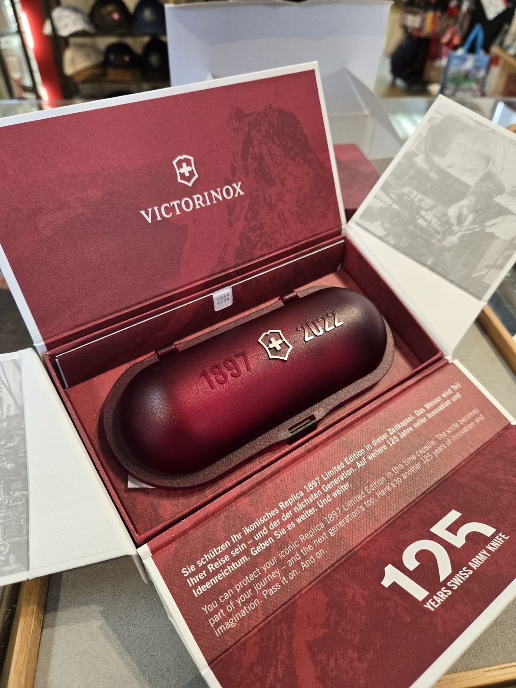 Victorinox Coltelli tascabile: Replica 1897 version 2022 number 889/9999 – Nuovo (secondo la descrizione) da Luzern venduto da Nini_862 1