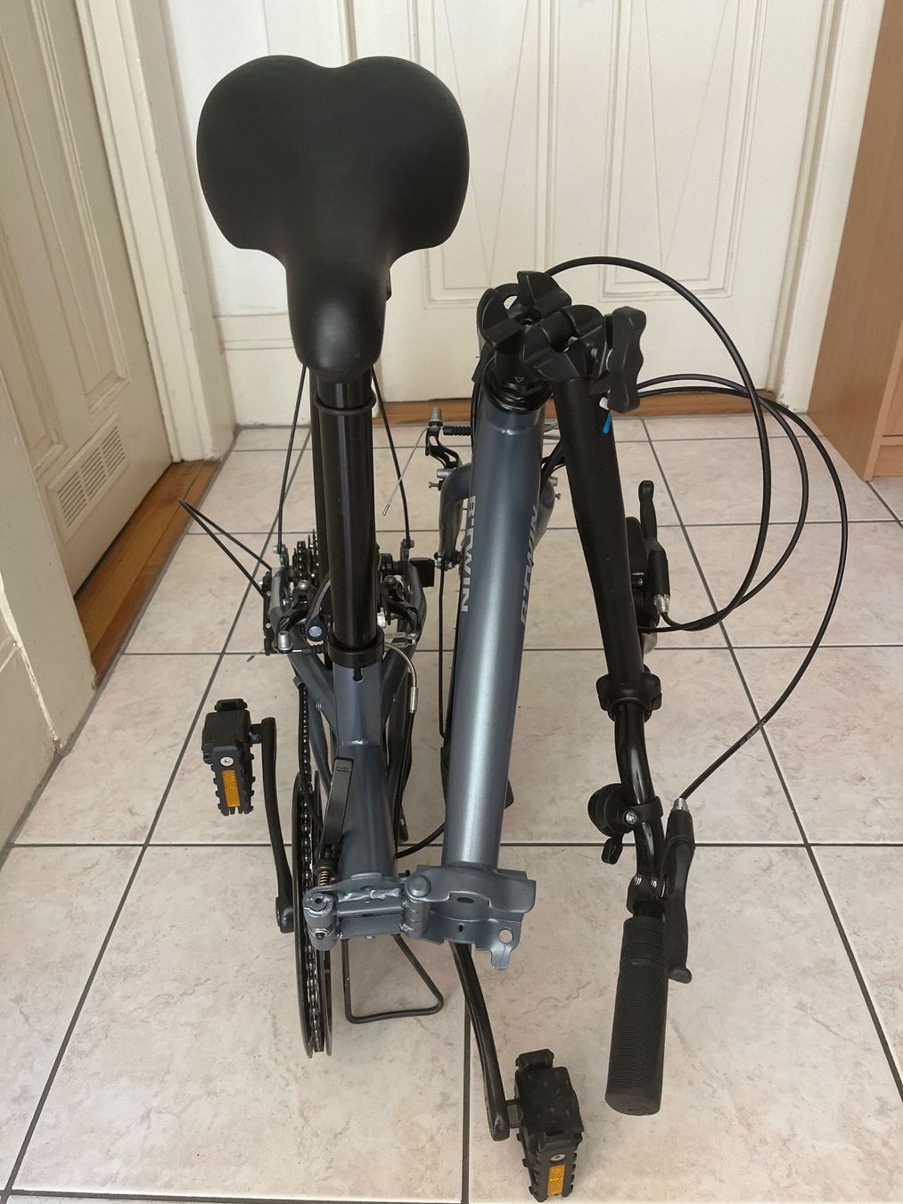 Decathlon Velos: Vélo pliant B'Twin Tilt 120 – Neu (gemäss Beschreibung) aus Vevey von Chrysil 2