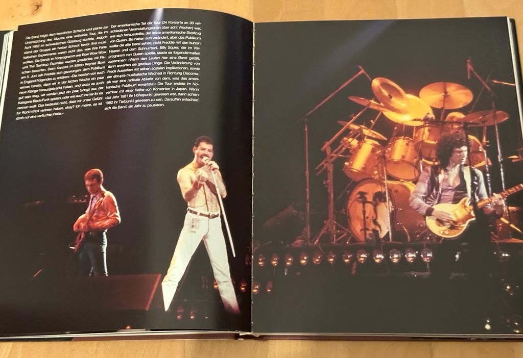 Bücher: Queen Foto Buch (Live, Studio & Backstage) – Gebraucht aus Belp von B7L0 6