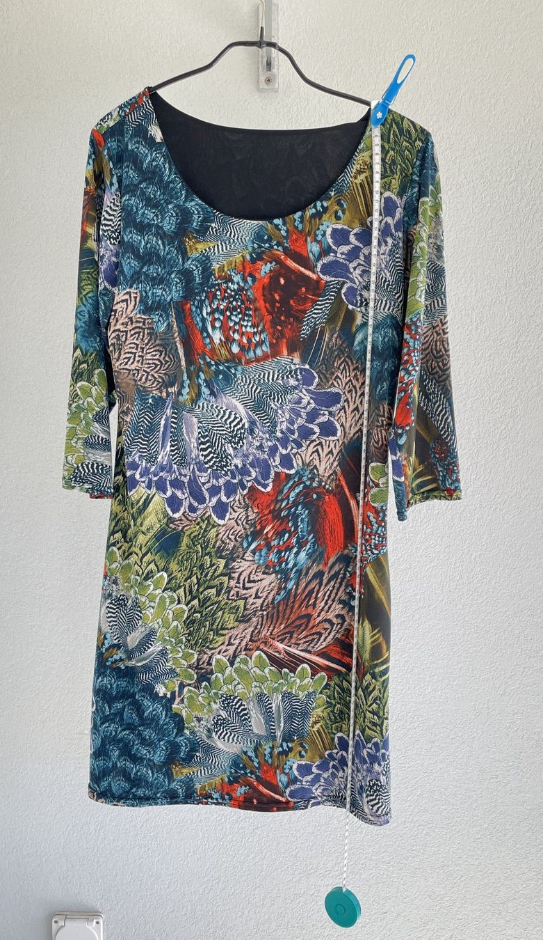Vestiti: Kleid mit Feder Muster – Usato da Bern venduto da .DolceVita. 2