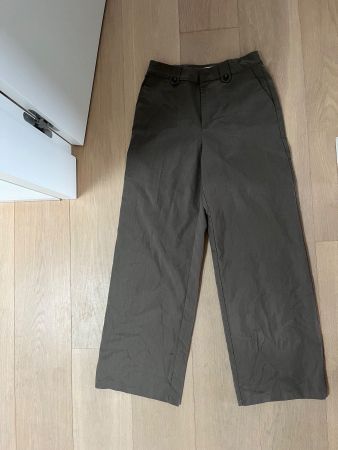 ONLY Tailoring Stoffhose Gr. 36/32 – greige, weiter Schnitt