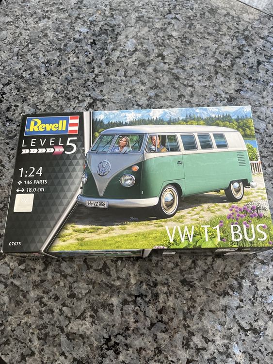 Maquette Volkswagen T3 Camping-Car 1/24° Revell - Les Miniatures