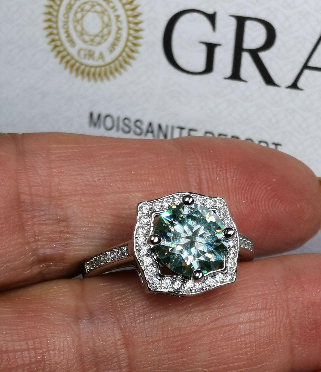 Anelli: Bague argent avec diamant de moissanite de 2 ct certifié GRA – Nuovo e nell'imballaggio originale da Reconvilier venduto da Tsma67 5