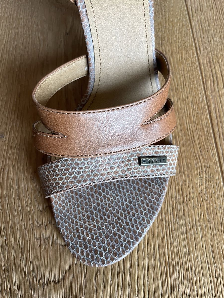Esprit Scarpe da donna: High Heels / Riemen Sandalen – Usato da Aarwangen venduto da erd_ngx8 3