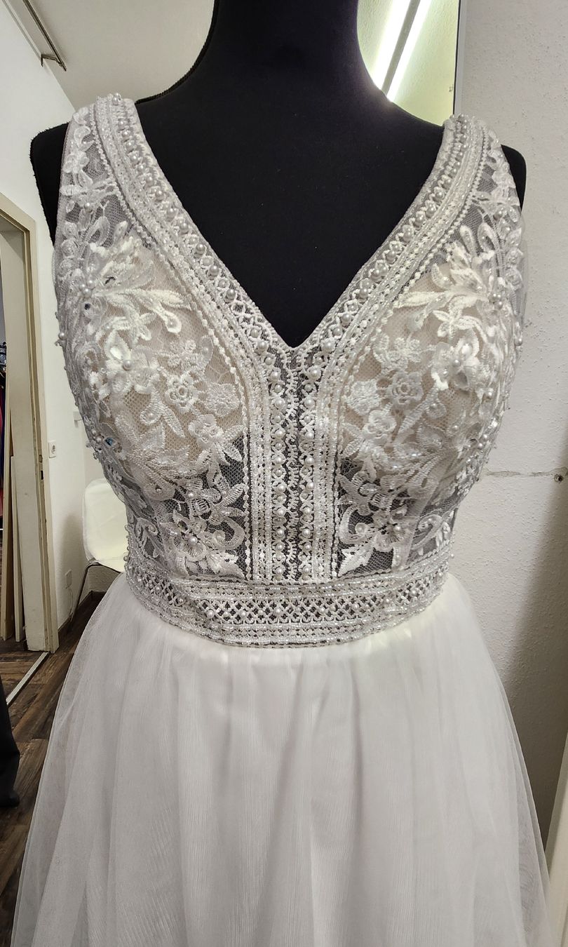 Vestiti: Brautkleid Ivory – Nuovo (secondo la descrizione) da Uster venduto da VMT. 2