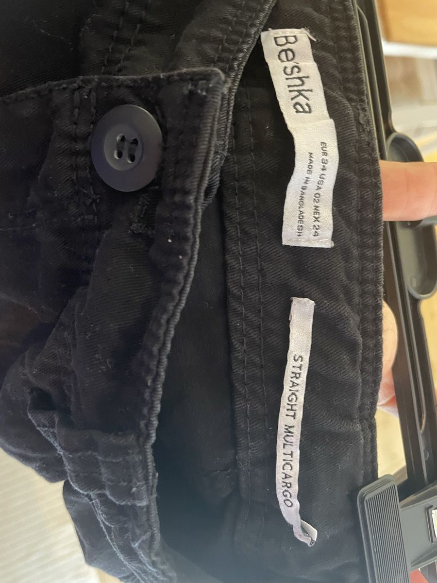 Bershka Pantaloni: Cargohose von bershka – Usato da Meilen venduto da ann_kr79 2