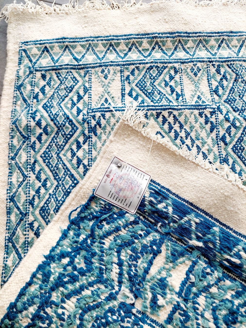 Teppiche: Teppich – Neu und originalverpackt aus Hüntwangen von Elyha