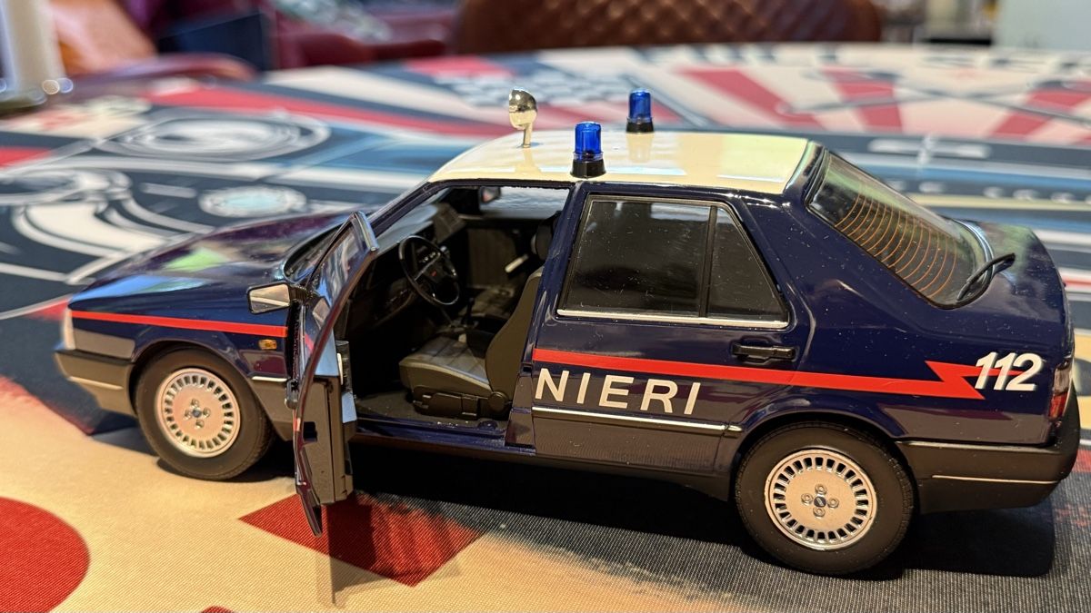 Fiat Modellini d'auto: Carabinieri Fiat Croma 1:18 – Nuovo (secondo la descrizione) da Basel venduto da Zomeg 5