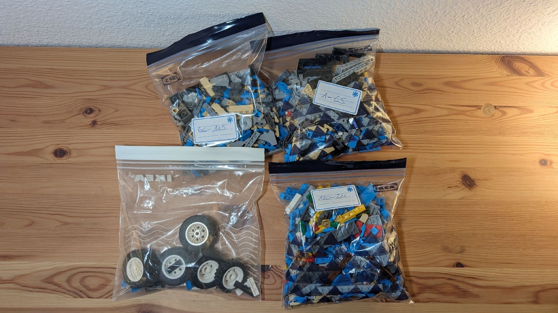 Lego Baukästen: Lego CREATOR VW-Käfer 10252 – Gebraucht aus Adliswil von  5