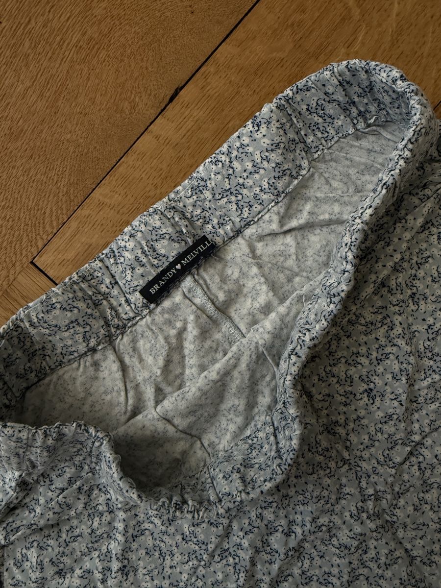 Brandy Melville Jupes: Midijupe Brandy Melville – D'occasion à Winterthur par adi_sqz 1