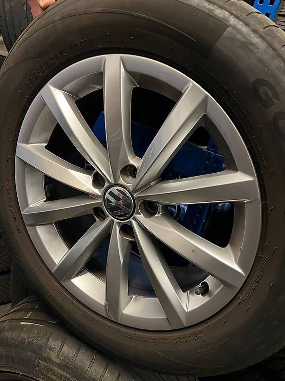 Pneus & Roues: 4 cerchioni complete di gomme – D'occasion à Manno par giampaAntonio