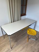 Bureau USM Haller en stratifié gris perle // Ref. AY0441