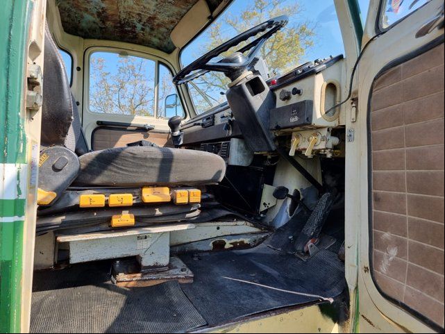 Saurer Autocarri: Verkaufe Saurer D 330 N 4x4 – Usato da Neuheim venduto da Setra411 2