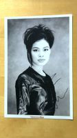 Vanessa Mae, Original Autogramm auf Grossfoto in s/w