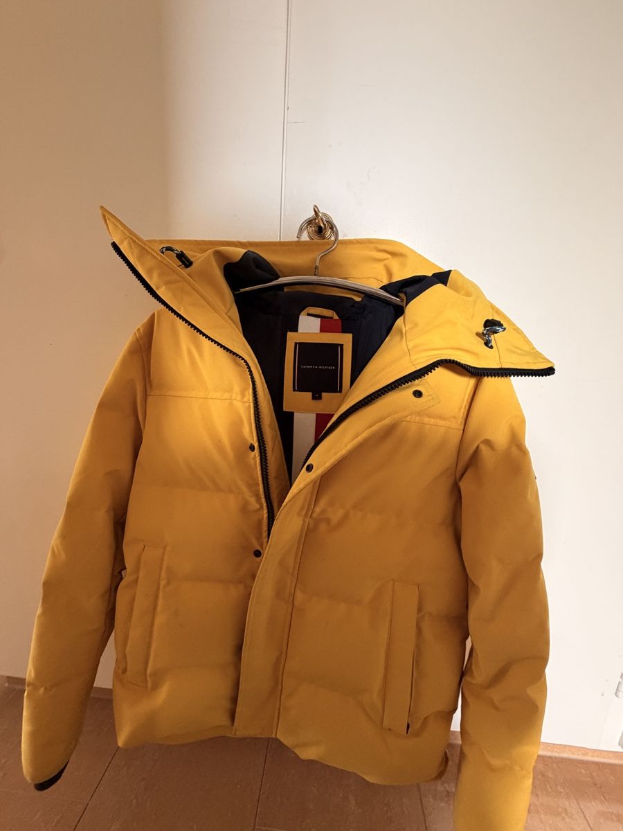 Tommy Hilfiger Giacche: Tommy Hilfiger Winterjacke – Usato da Forch venduto da Speedyrun 3