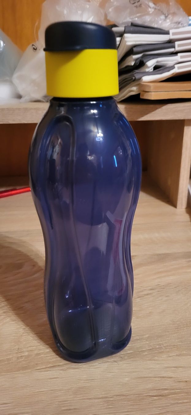 Tupperware Contenitori & Simili: Tupper Eco Trinkflasche  Sport 750 ml – Nuovo e nell'imballaggio originale da Schweizersholz venduto da fuchs06
