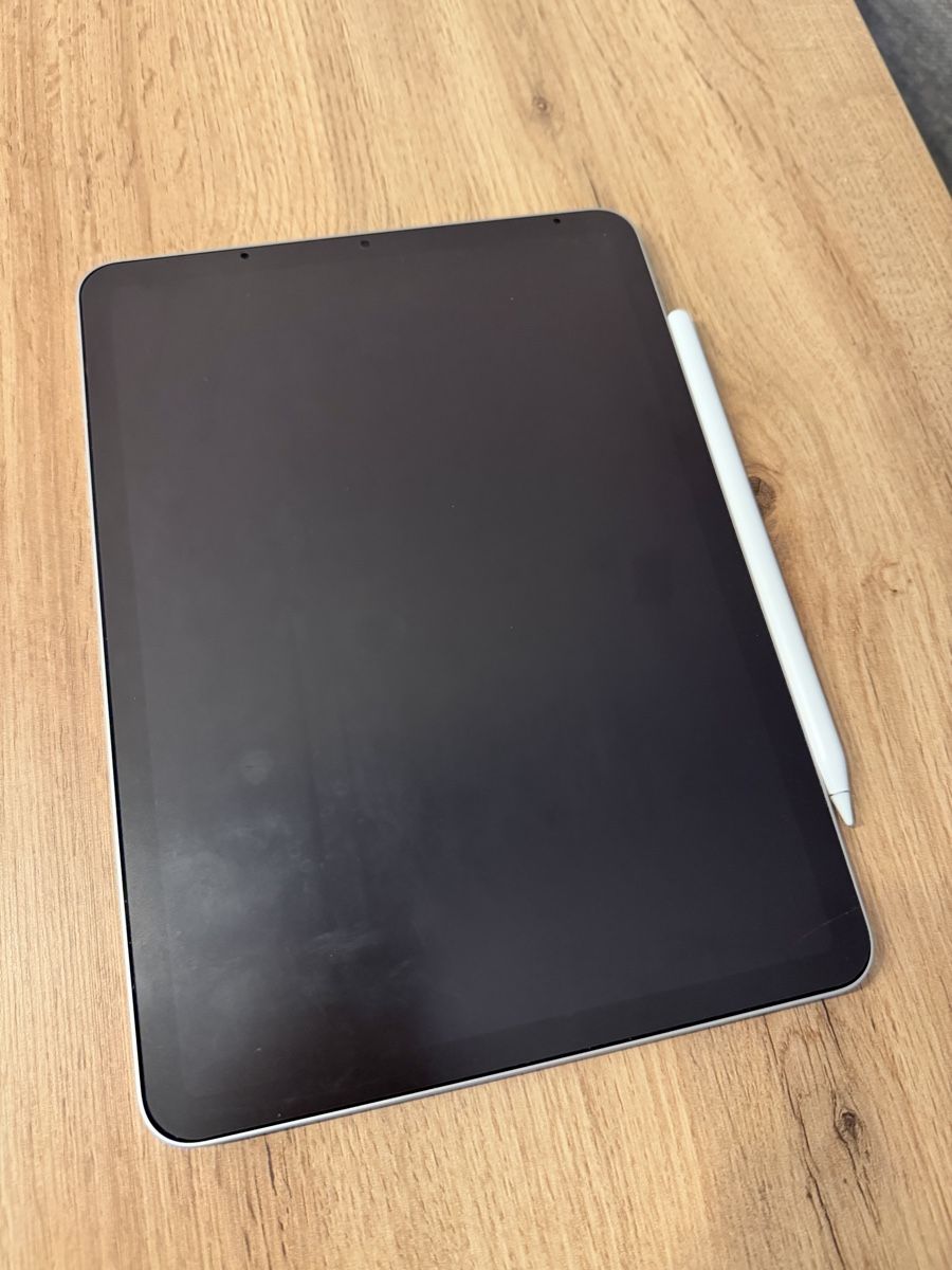 Apple Tablettes PC: IPad Air Gen 5 – Neuf (Voir description) à Sursee par ela_7vwg 1