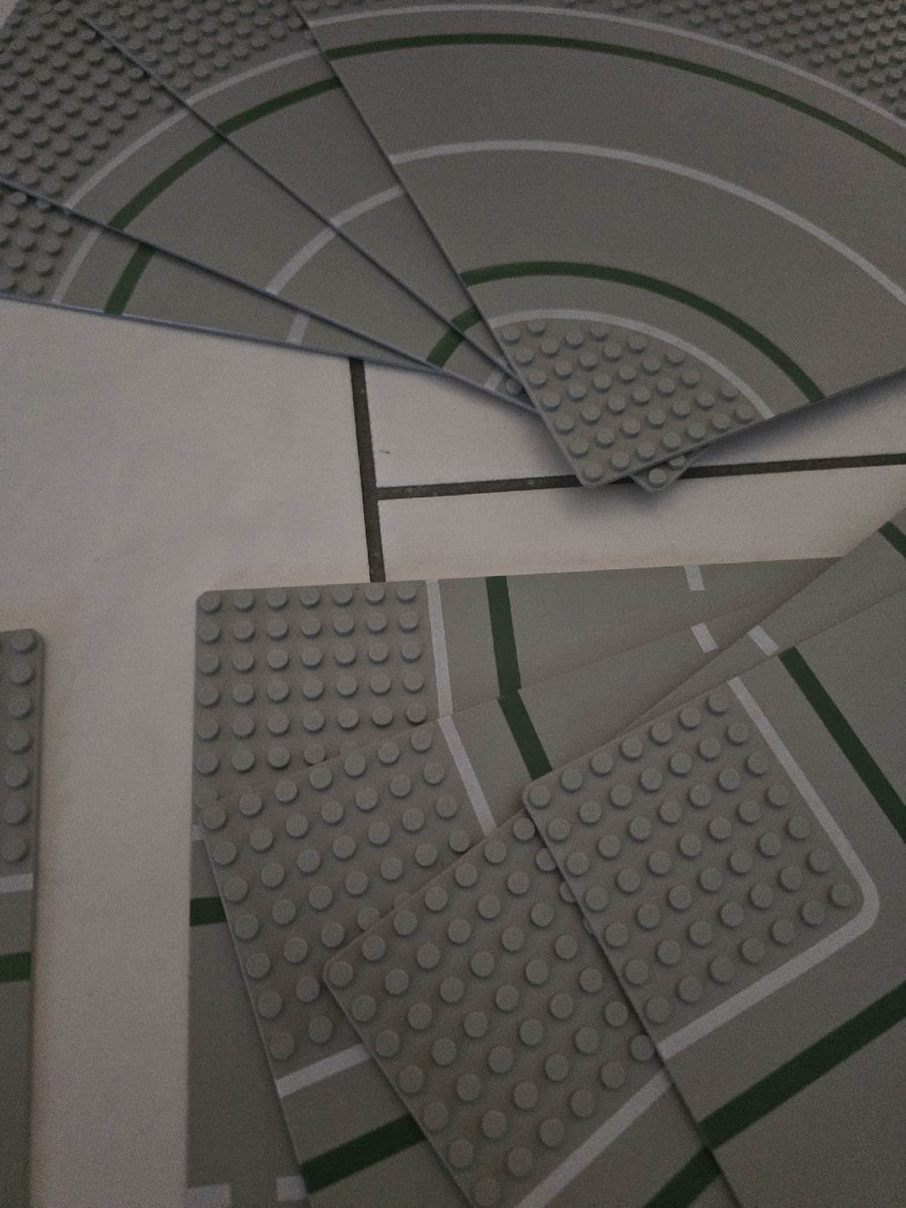 Lego Kit di costruzioni: 16 × alte Lego Strassenplatten – Usato da Weiach venduto da KissGearSwiss96 5