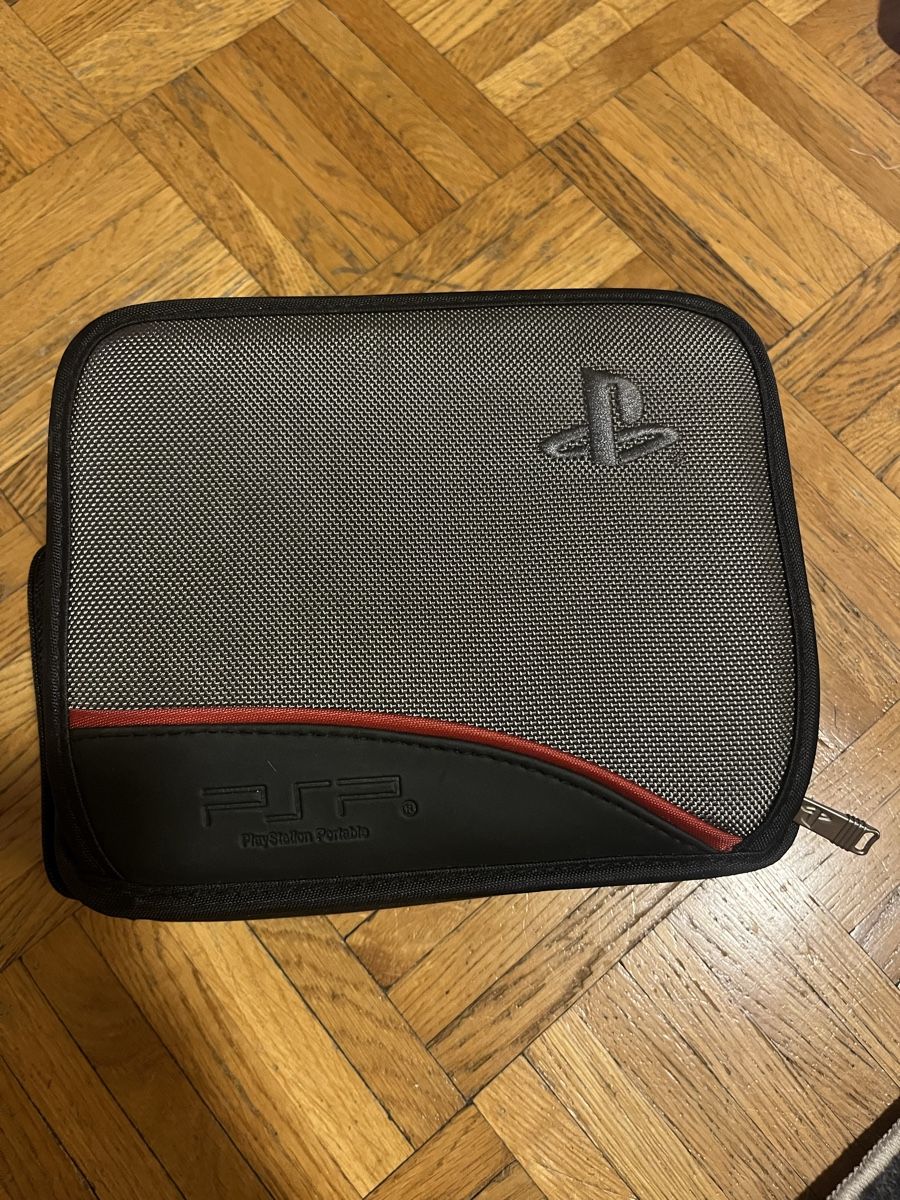 Sony Custodie protettive: Play station game case – Nuovo (secondo la descrizione) da Genève venduto da emma_hyz
