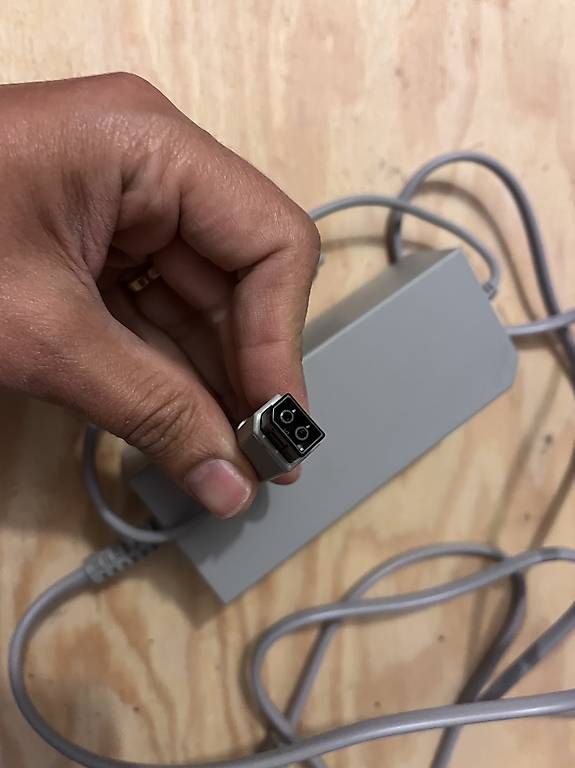 Nintendo Console: Wii alimentation et capteurs – Usato da Tolochenaz venduto da adamr841 4