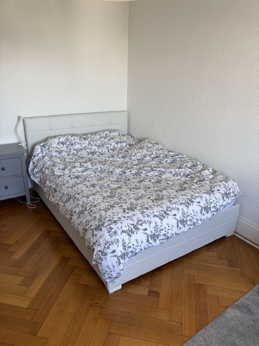 Lits: Lit queen size blanc avec rangement – Neuf (Voir description) à Lausanne par Hightech78 3