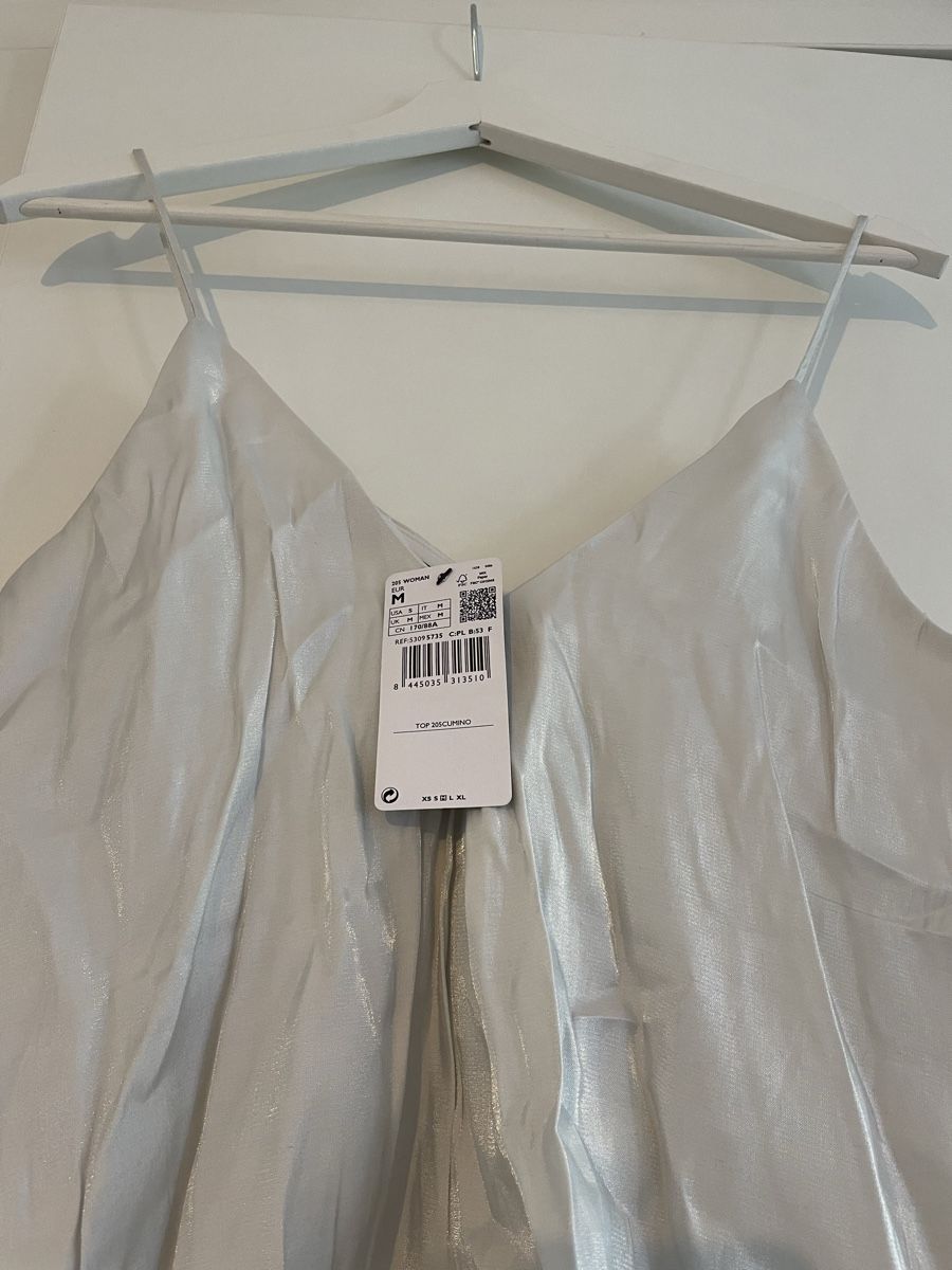Mango Top: White metallic top – Nuovo (secondo la descrizione) da Roche VD venduto da closetcleanse 3