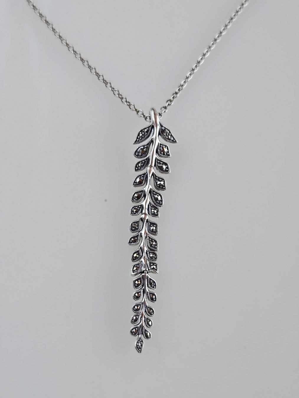 Ketten: Silber Kette mit Floral-Anhänger – Neu (gemäss Beschreibung) aus Winterthur von ste_tcx5