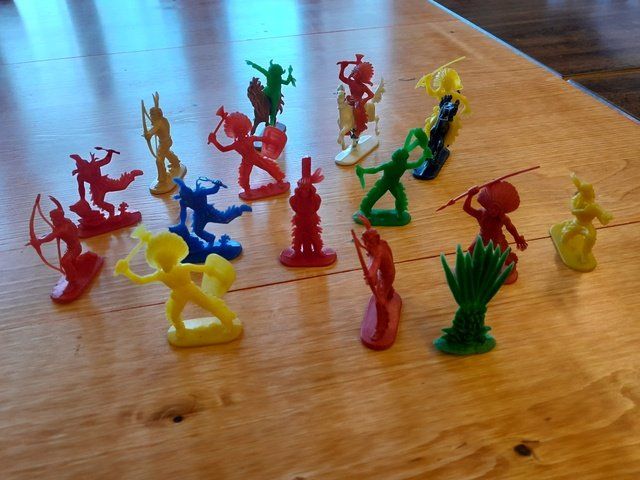 Spielzeuge: Indianer und Cowboys – Gebraucht aus St.Gallen von Stocken64 1