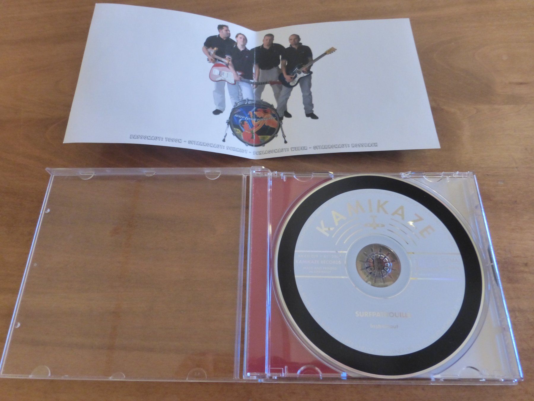CD: Surfpatrouille Instronaut CD Kamikaze Records Surf – Usato da Zumikon venduto da psisound 3