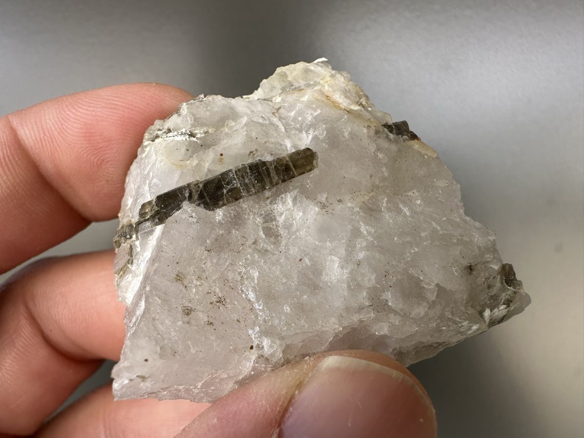 Mineralien & Heilsteine: Epidot Val Cavrein – Gebraucht aus Oberuzwil von Crystall0 1