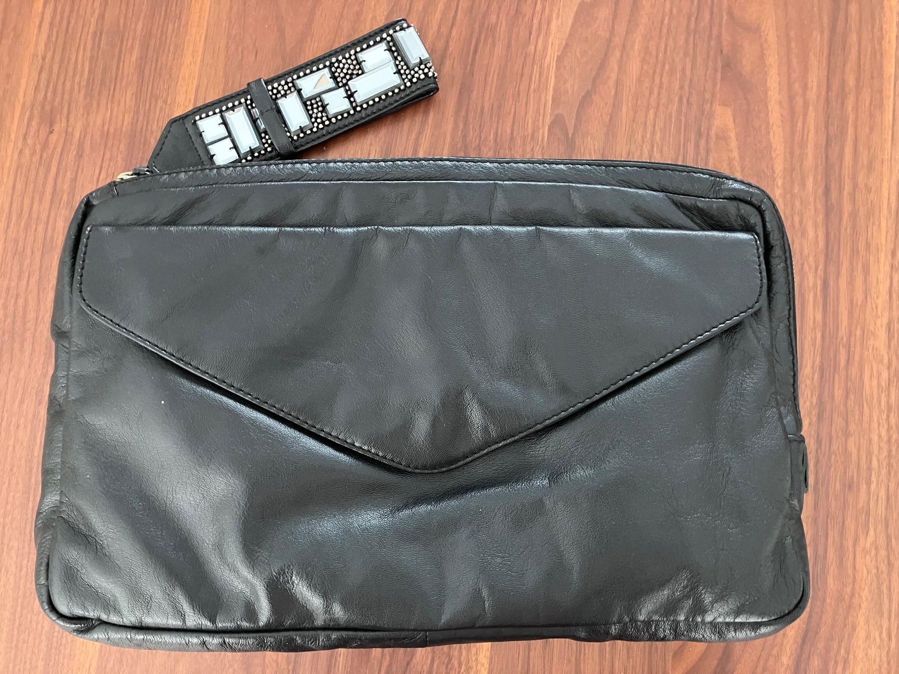 Borse da donna: See by Chloe Clutch Leder – Usato da Windisch venduto da Lyudmila01 1
