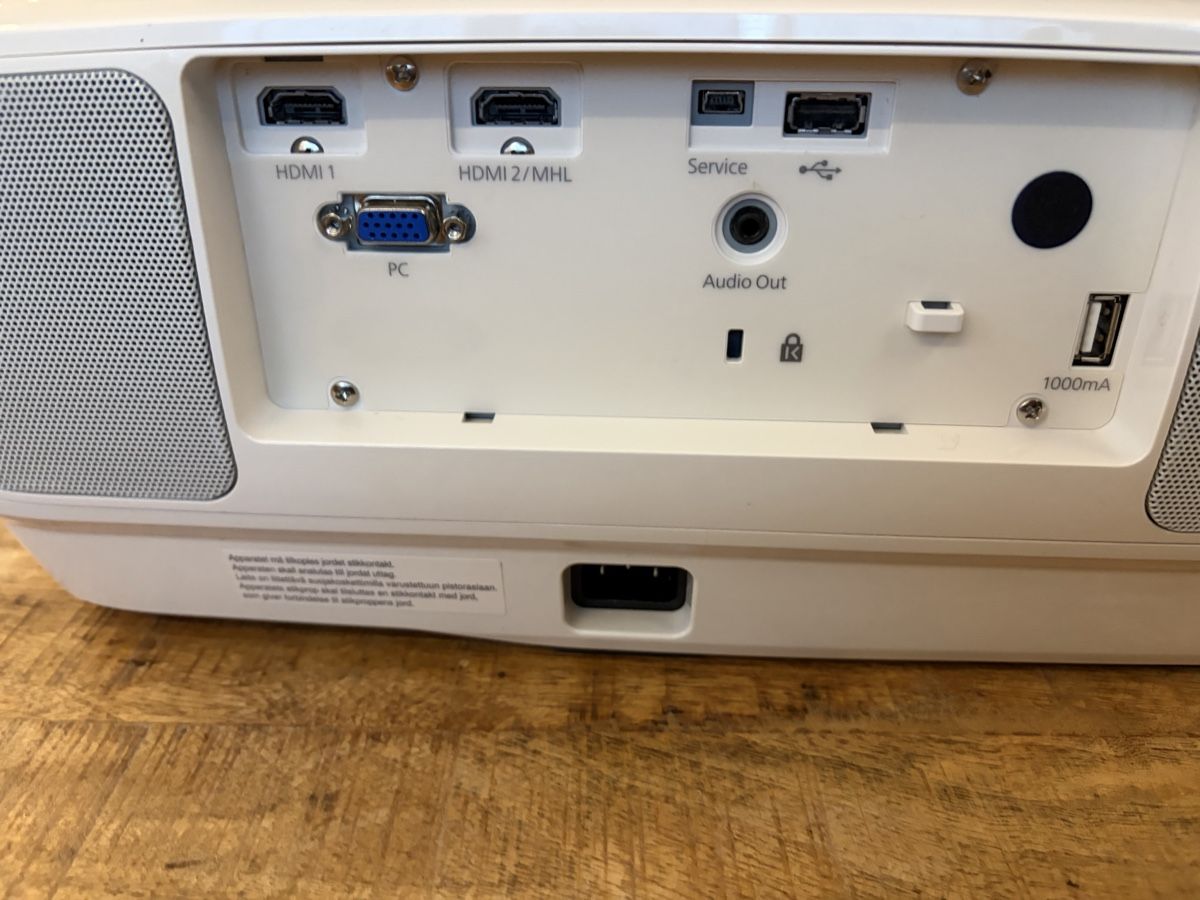 Epson Videoprojektoren: Epson Beamer EH-TW6700 – Gebraucht aus Reiden von Pzihlmann 1