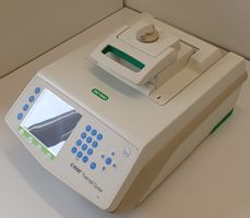Bio-Rad C1000 Thermal Cycler
