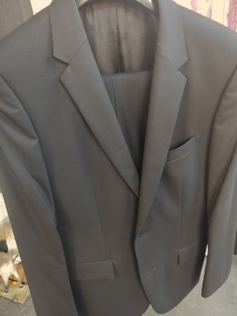 Herren Sakko und Hose Hugo Boss schwarz Grösse 48 guter Zust
