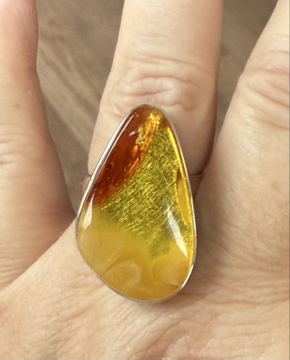 Anelli: Leuchtender Bernsteinring in Silber 925 – Nuovo e nell'imballaggio originale da Ebikon venduto da elischka 1