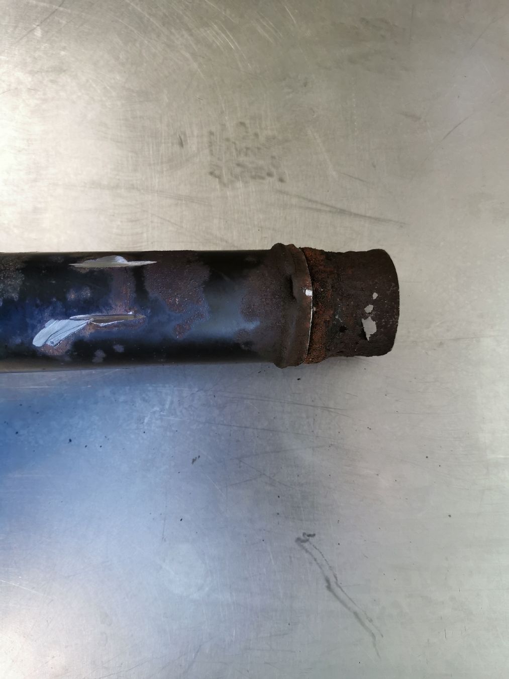 BMW Tutti pezzi di ricambio auto: Bmw E30 Federbein 51mm links – Difettoso da Bettwil venduto da RIC_12 3