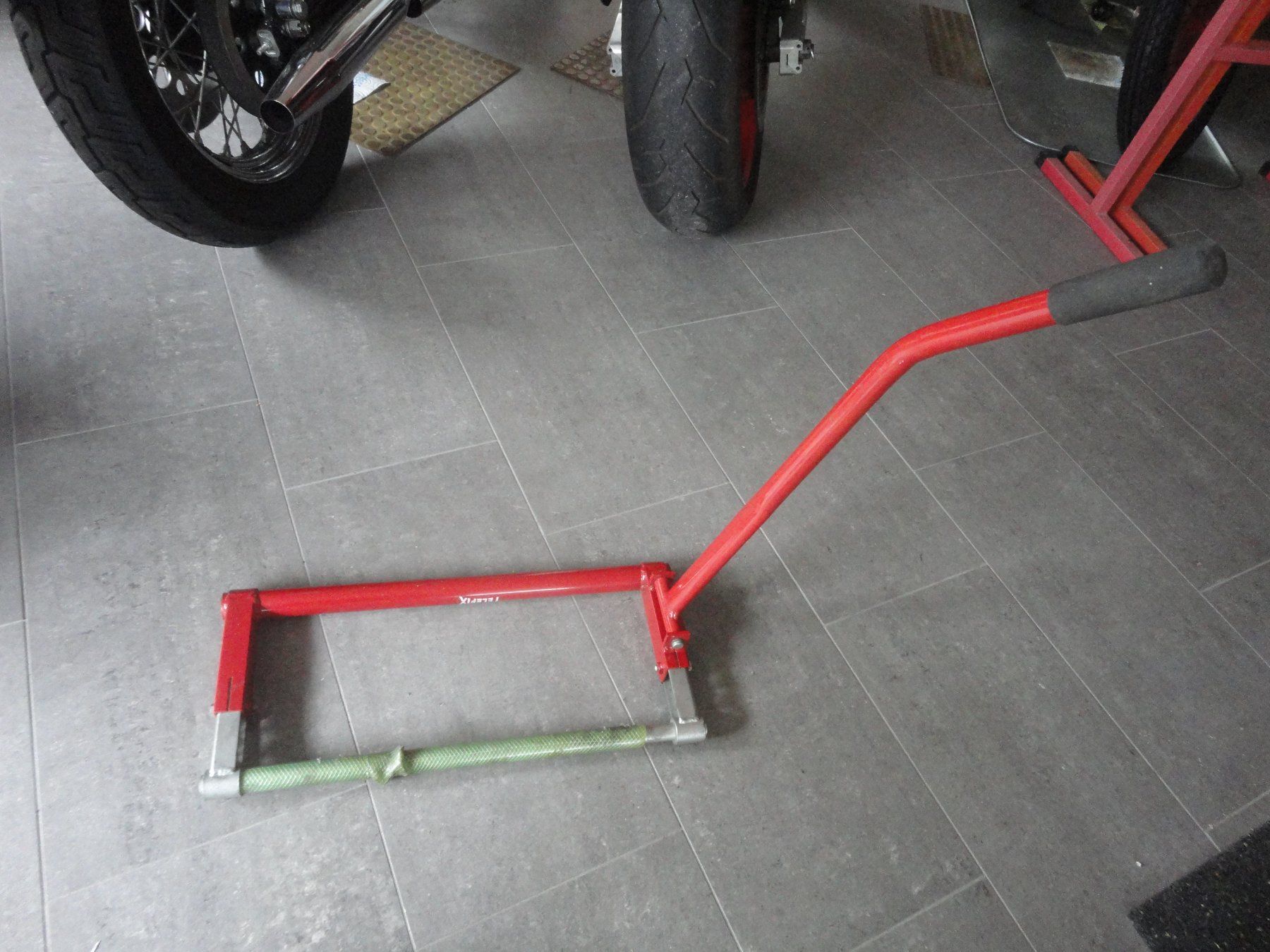 Ständer: Motorradheber oder Ständer "ELEFIX" – Gebraucht aus Gelterkinden von Gimbo2 2