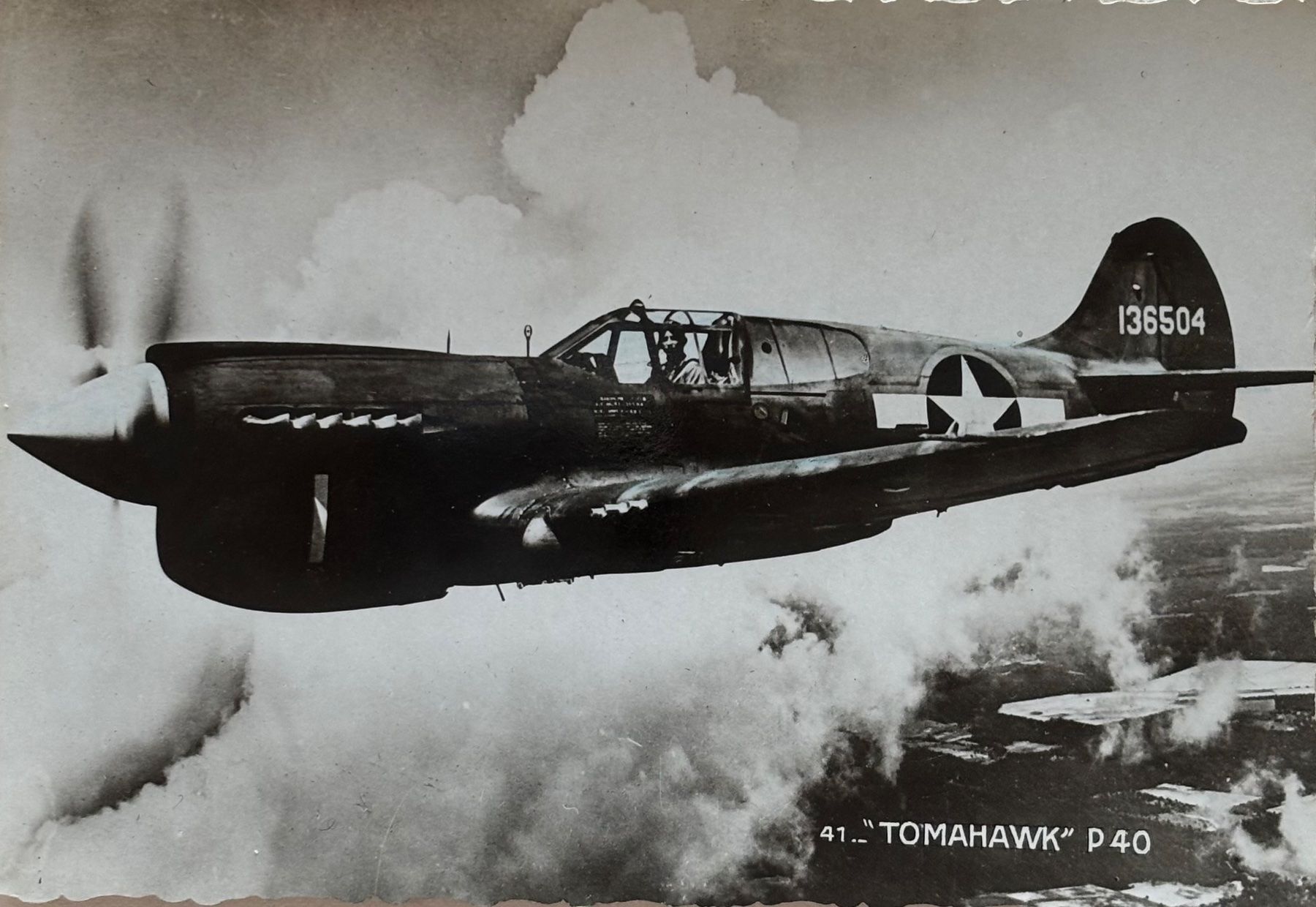 Cartoline postali: Kriegsflugzeug Tomahawk P40, Flugzeug, USA – Usato da Frauenfeld venduto da Merk52