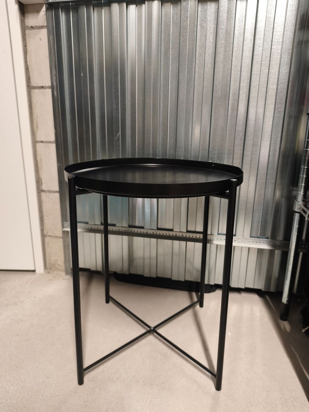 Ikea Tavoli: IKEA GLADOM Tablettisch – Usato da Niederrohrdorf venduto da yan_zkz6