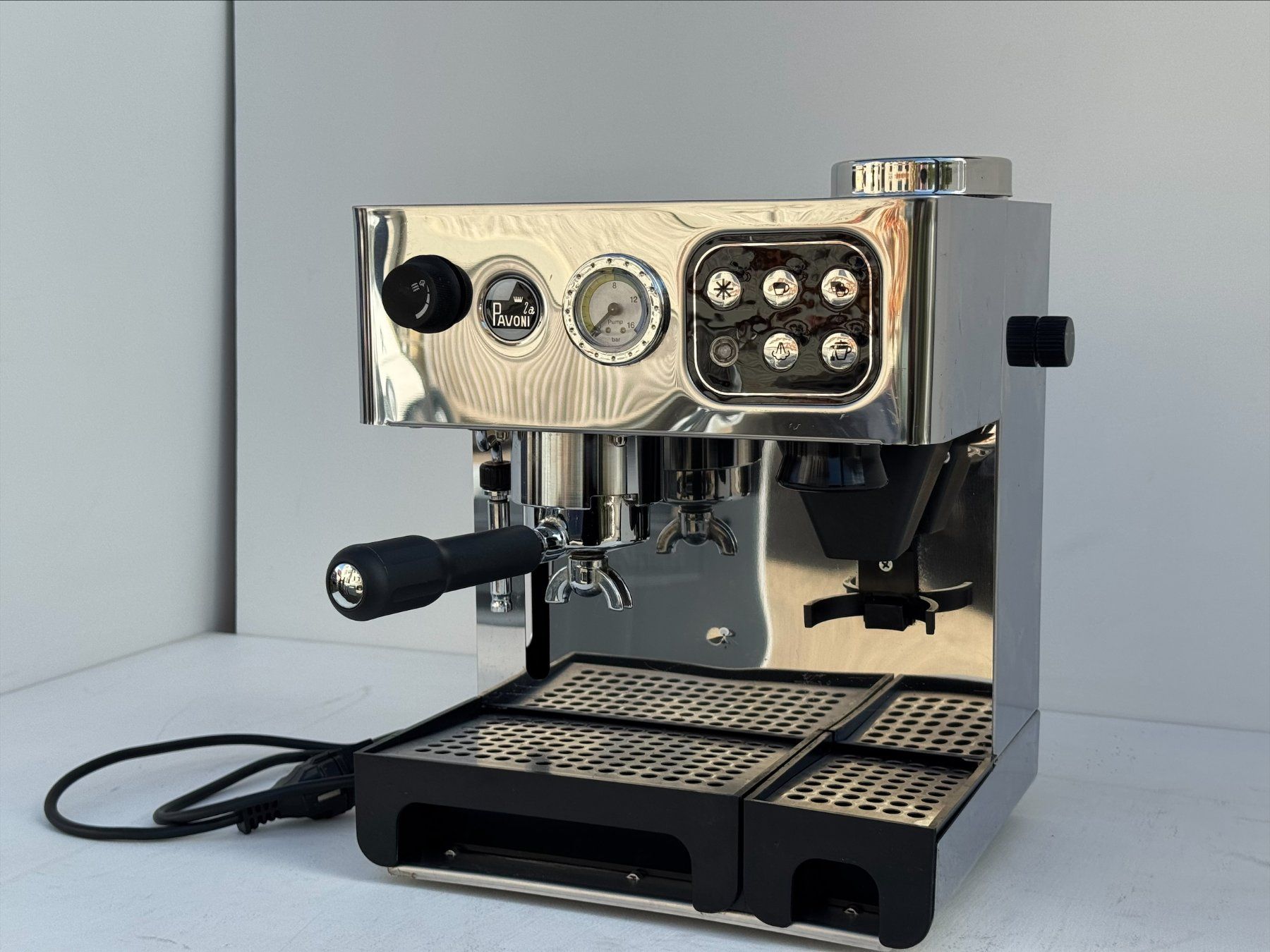 Macchine per caffè & Macchine per espresso: La Pavoni Espressomaschine – Usato da Bülach venduto da .Reissverschluss.