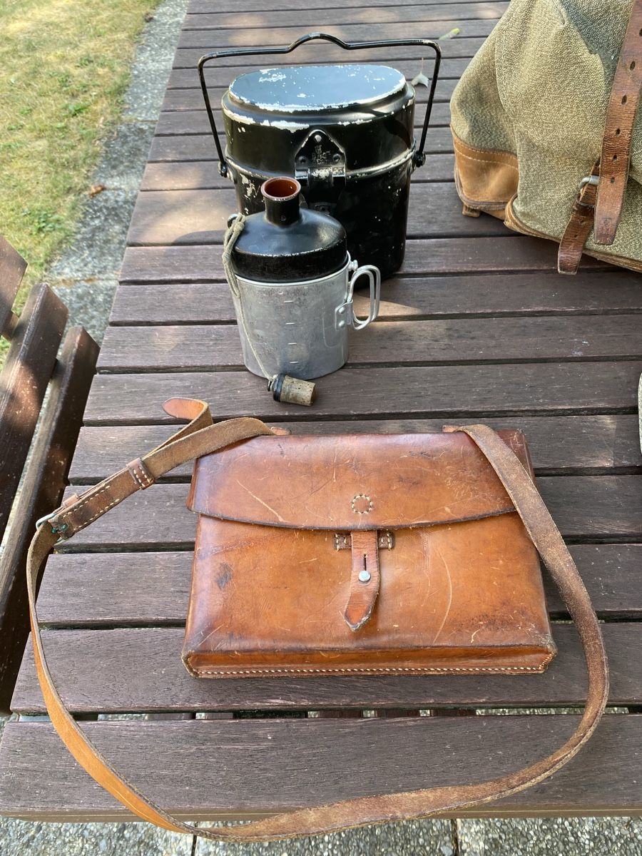 Armée suisse Sacs à dos: Armee Rucksack und Taschen Set mit Kochgeschirr  – D'occasion à Embrach par bea_8424 3