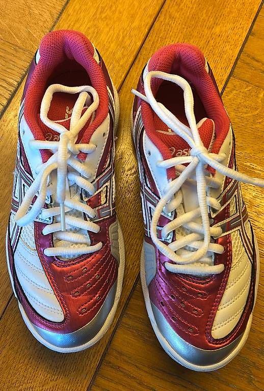 Asics Scarpe per ragazze: Sneaker Gr. 34.5 – Usato da Zollbrück venduto da beisu