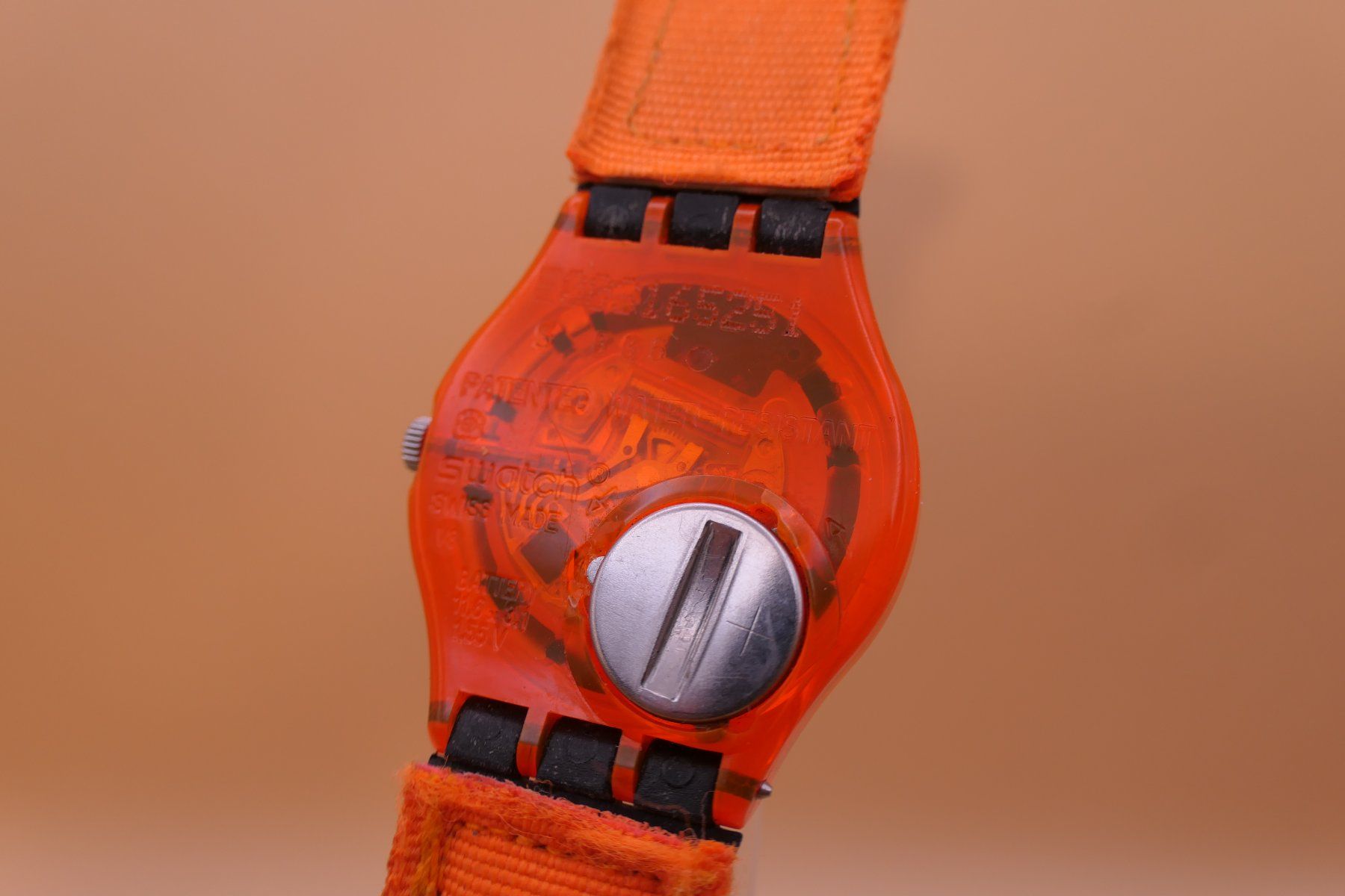 Swatch Montres: Swatch Gent Access "SKI PATROL" SKO100L, neue Batterie – D'occasion à Thun par CHRONOTIKA 4