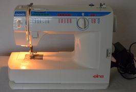 Elna 2005  Nähmaschine / Machine à coudre
