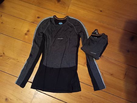 2x LA Shirt Icebreaker Zone 125 XS top!