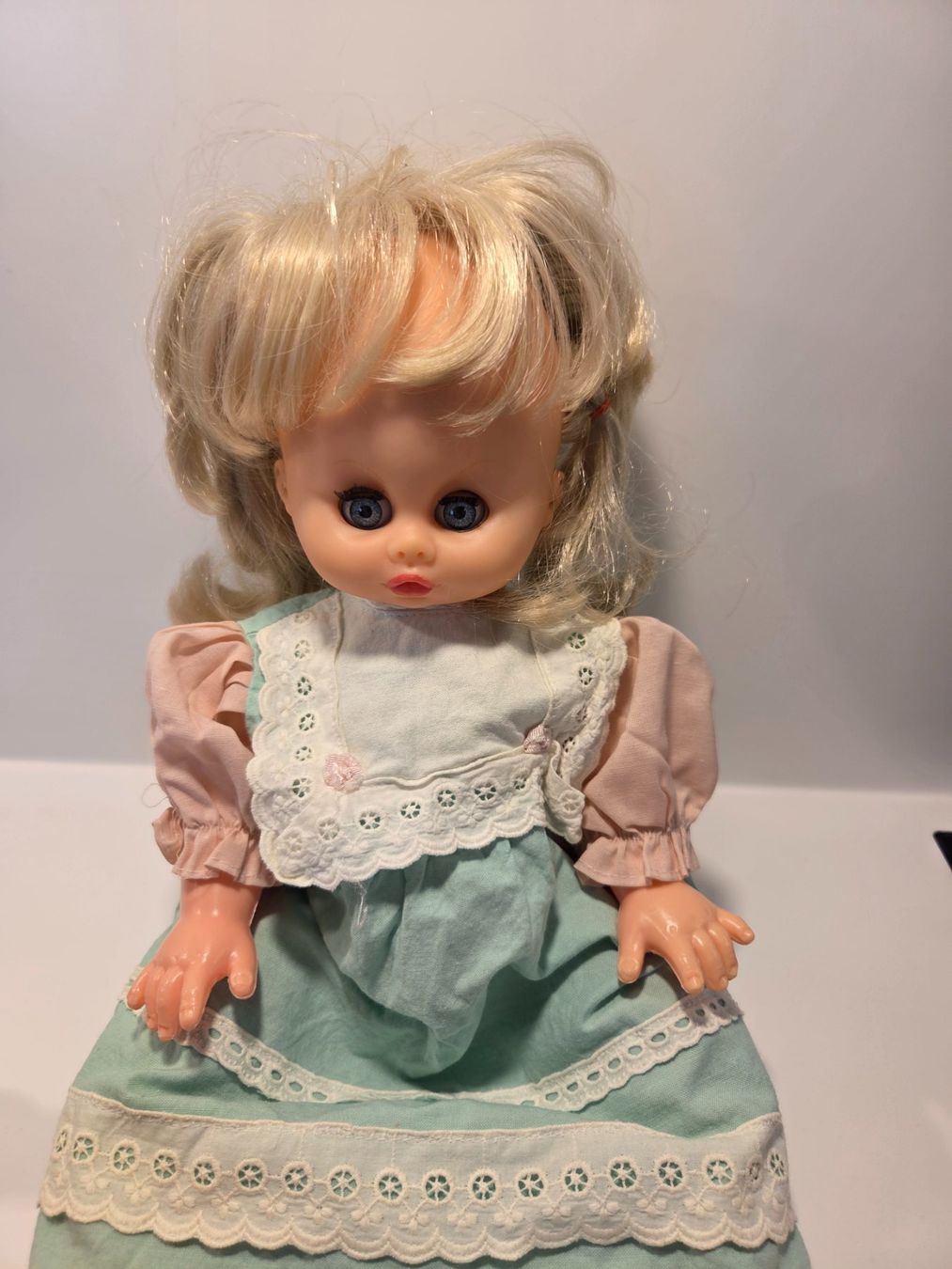 Puppen: Puppe mit Zubehör – Gebraucht aus Zürich von Lela-Mirela 2