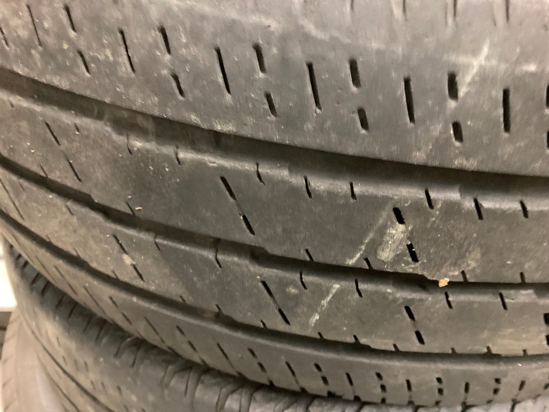 Continental Pneus & Kompletträder: 215/65R16C Sommerpneu VW T5 – Gebraucht aus Cham von WB2223 1